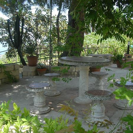 B&B Villa Zia Febronia Patti Exteriér fotografie