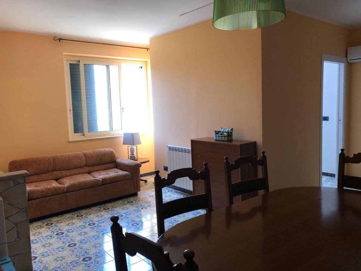 B&B Villa Zia Febronia Patti Exteriér fotografie