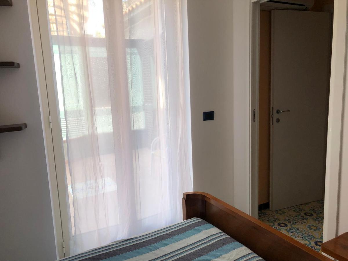 B&B Villa Zia Febronia Patti Exteriér fotografie