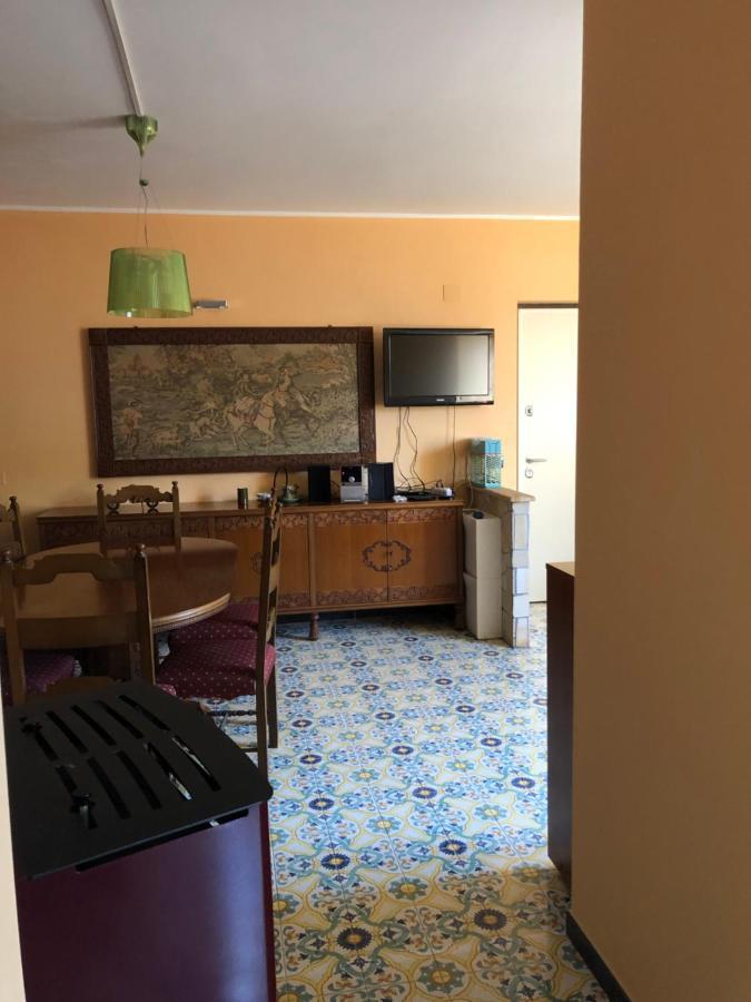 B&B Villa Zia Febronia Patti Exteriér fotografie