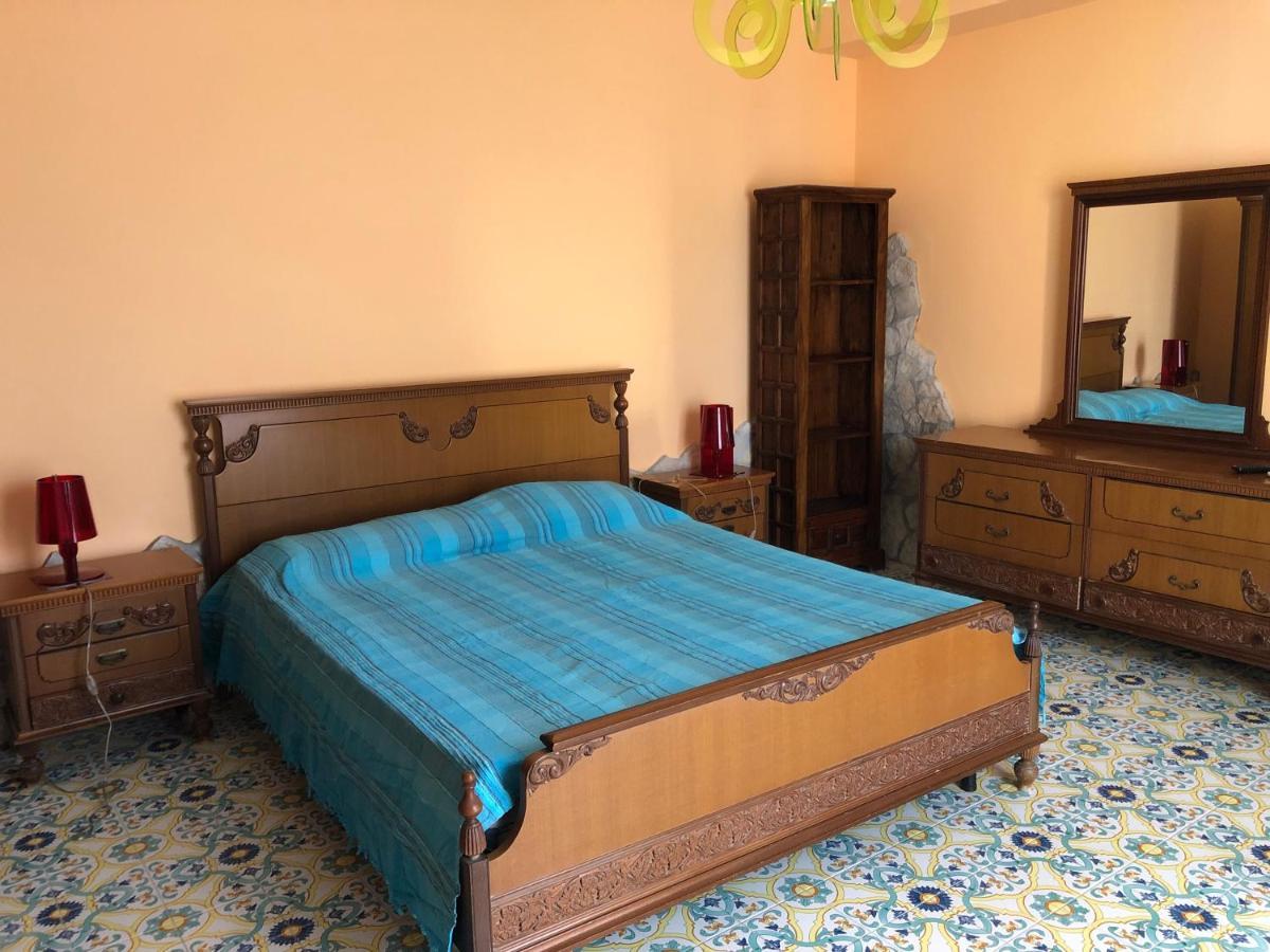 B&B Villa Zia Febronia Patti Exteriér fotografie
